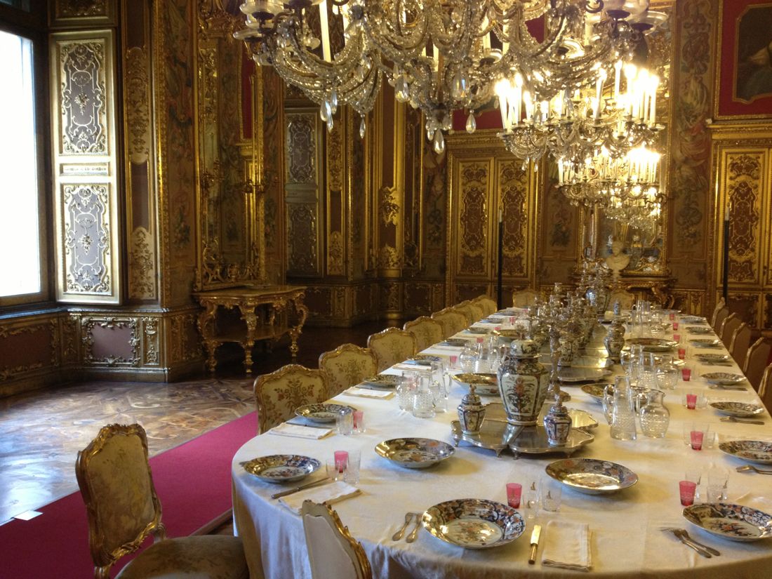 Palace dining room